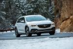 Buick Regal TourX 2017 года (NA)